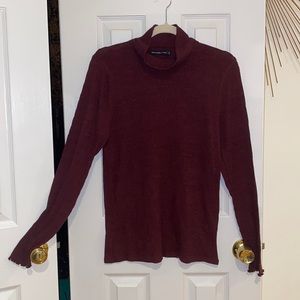 A&F Maroon turtle neck top